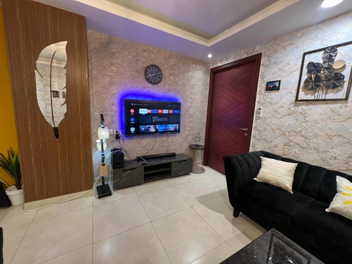Sunset Luxury Gold Crest Mall Residency لاهور المظهر الخارجي الصورة