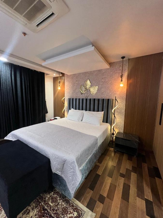 Sunset Luxury Gold Crest Mall Residency لاهور المظهر الخارجي الصورة