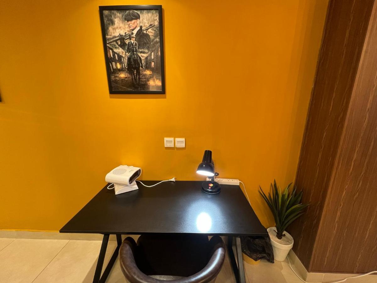Sunset Luxury Gold Crest Mall Residency لاهور المظهر الخارجي الصورة