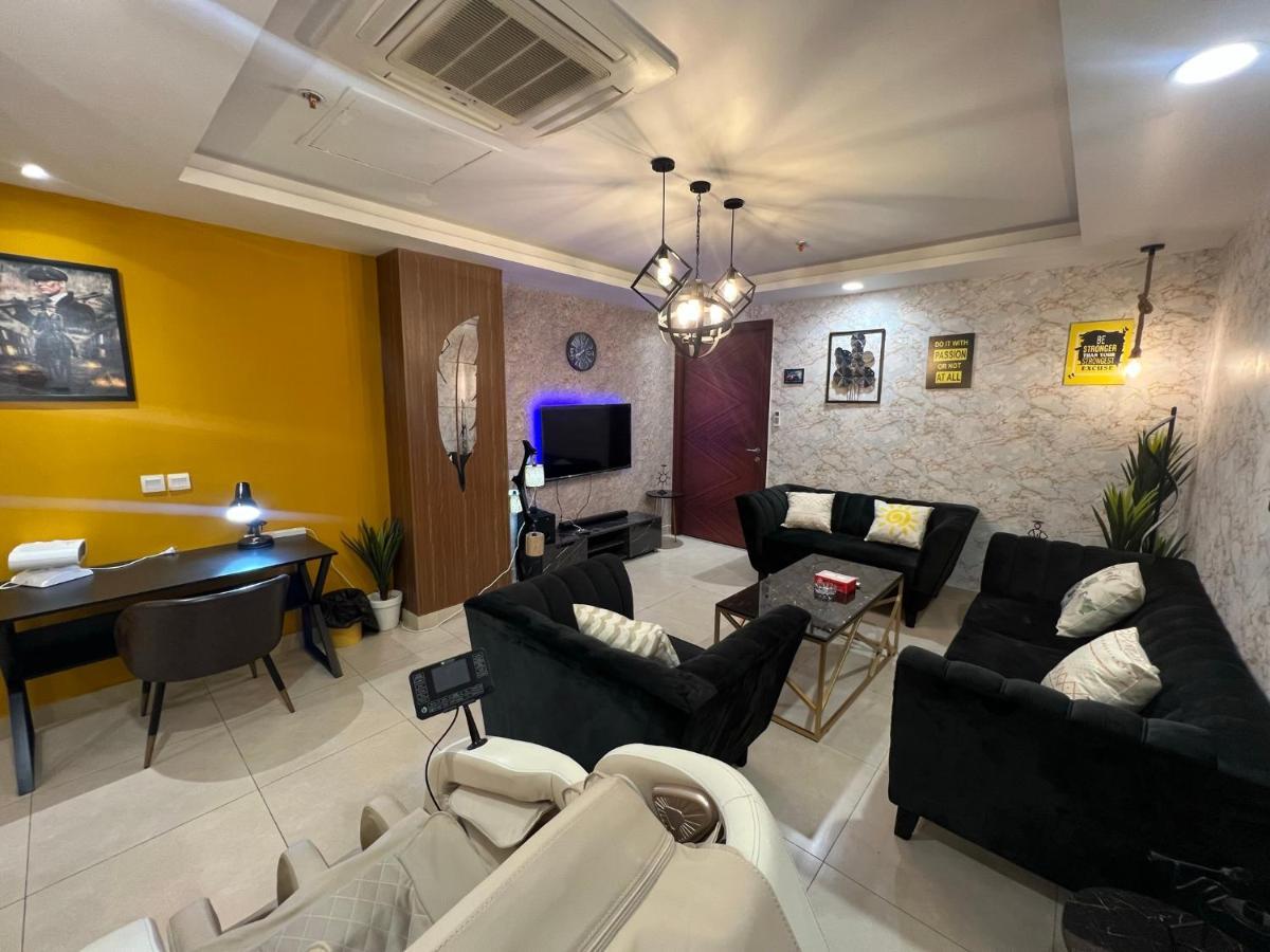 Sunset Luxury Gold Crest Mall Residency لاهور المظهر الخارجي الصورة