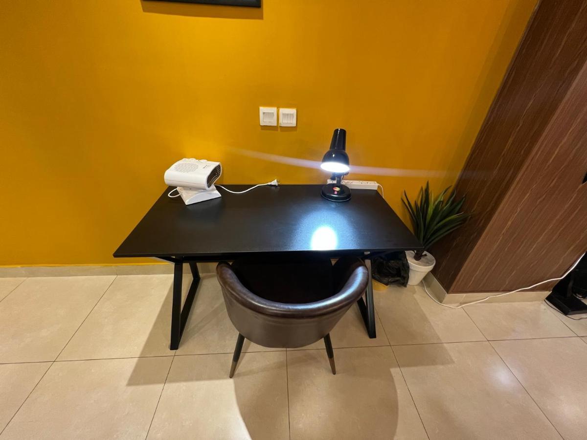Sunset Luxury Gold Crest Mall Residency لاهور المظهر الخارجي الصورة