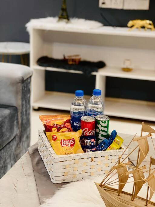 Sunset Luxury Gold Crest Mall Residency لاهور المظهر الخارجي الصورة